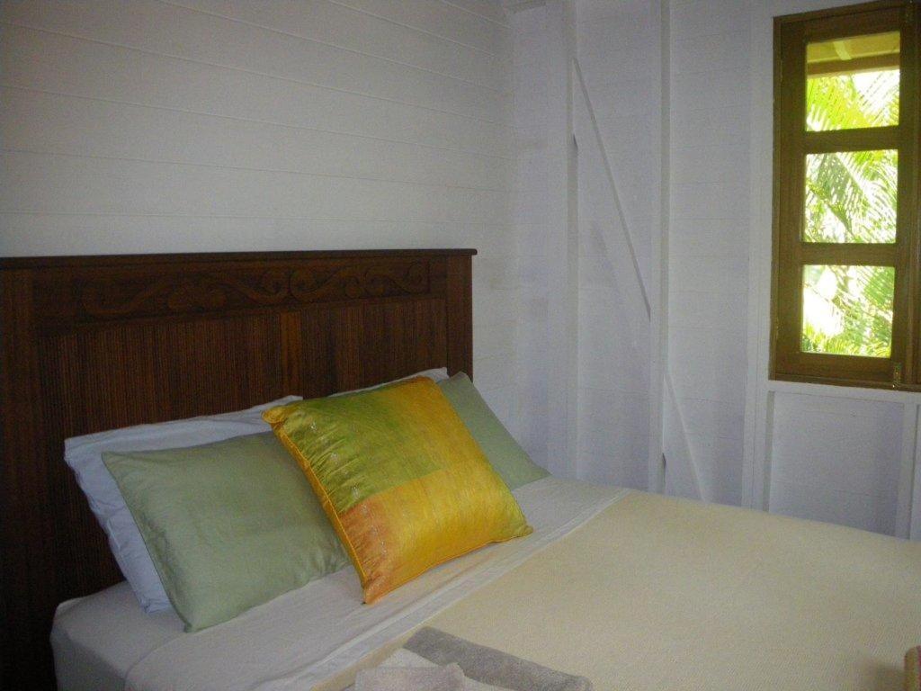 Bluff Beach Retreat Bocas Town Exterior foto